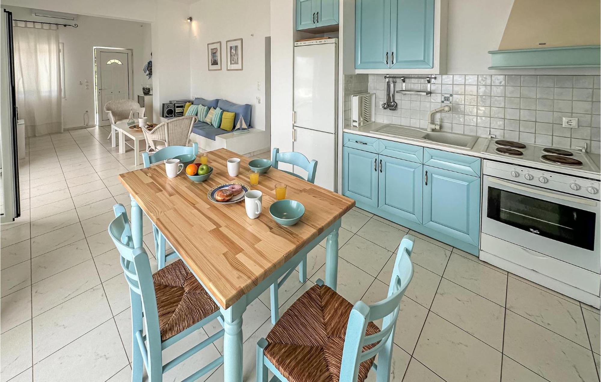 2 Bedroom Lovely Home In Каламата Екстер'єр фото