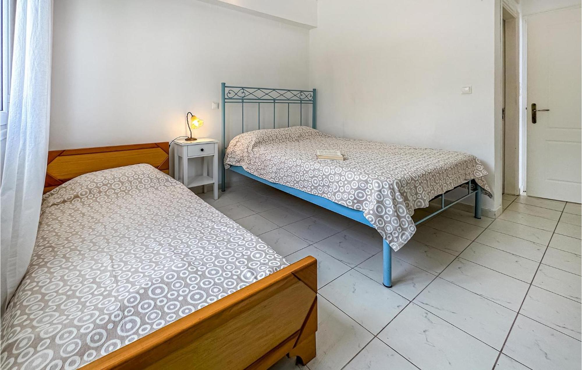 2 Bedroom Lovely Home In Каламата Екстер'єр фото