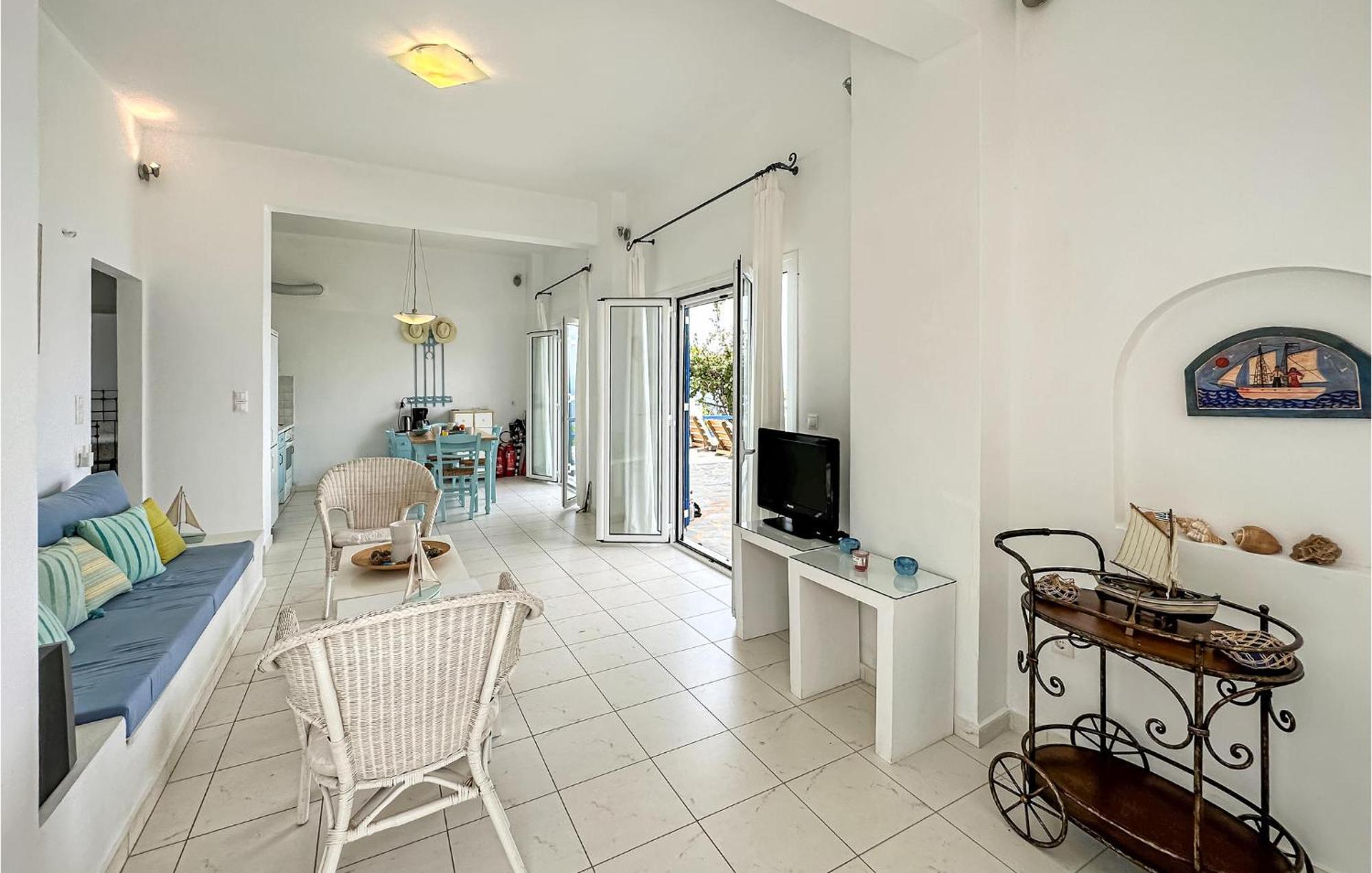 2 Bedroom Lovely Home In Каламата Екстер'єр фото